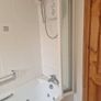 Jacuzzi Bath, tap, Foldable shower door Image 3