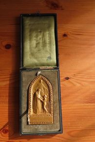 Antique French Gilded Gold Religious Medal Orphelins Apprentis d'Auteuil Medal Plaque