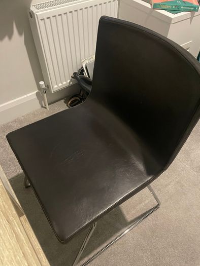 Office desk and chair