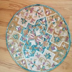 Round rug