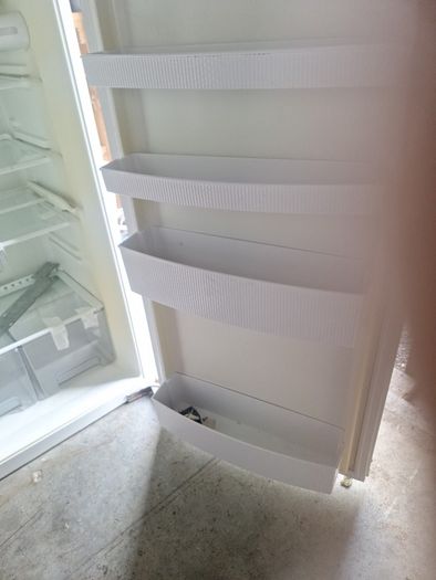 Free fridge