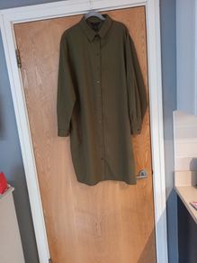 New Look Shirt Dress Or Long Blouse. S. 16.