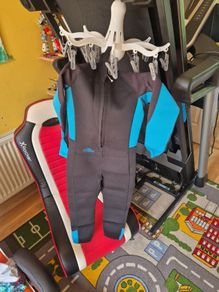 children wetsuit