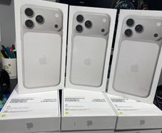 17 Pro Max 256gb Asain Model with valid Ireland apple warranty silver only