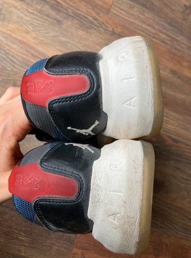 Womens Jordans trainers shoes