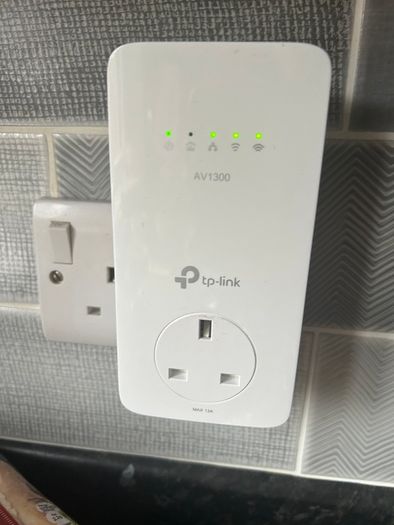 TP-Link AV1300 Gigabit Powerline Wi-Fi Extender