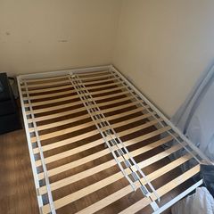 Double bed base