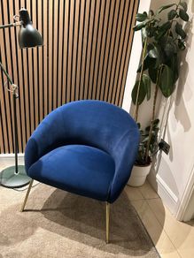 Tub chair