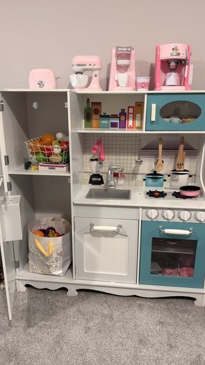 toy kitchen