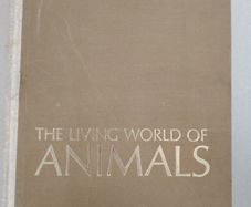 Vintage 1970 The Living World of Animals 1st Ed  Rare Gerald Durrell  Celeb Insert Included