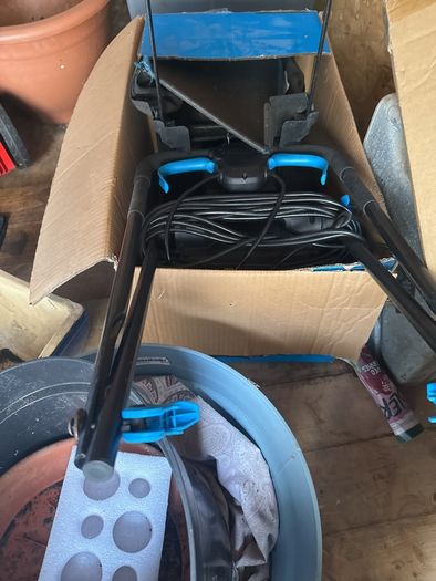 Electric lawn mower