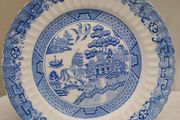 Antique Blue Willow pattern plate scalloped edge