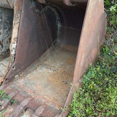 3 foot digging bucket 65mm