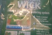 Capillary mat and liner for greenhouse