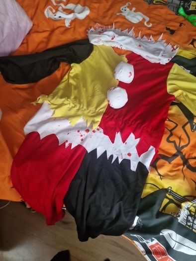 costumes