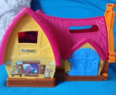 Snow White and 7 dwarfs cottage
