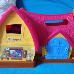 Snow White and 7 dwarfs cottage