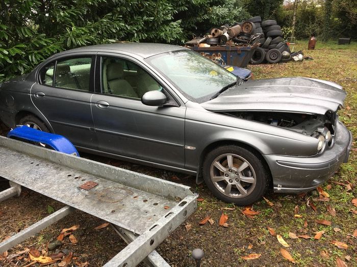 Jaguar X-Type 2.0 Diesel for parts