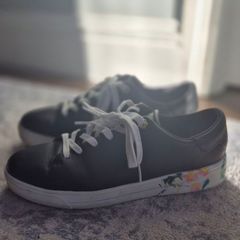 Size 6 Ted Baker shoes