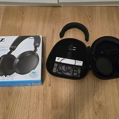 Sennheiser momentum 4 wireless - Like New, Boxed + Headband Cover