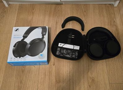 Sennheiser momentum 4 wireless - Like New, Boxed + Headband Cover