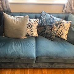 3 + 2 seater couches