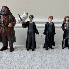 Set of 4 figures Schleich Hermione Hagrid Harry Ron Used Please see photos