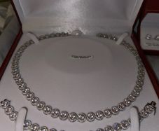 Cut price Tennis chain and matching bracelet set