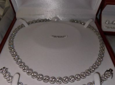Cut price Tennis chain and matching bracelet set
