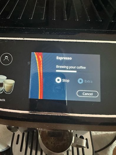 DeLonghi Magnifica Plus Bean To Cup Automatic Coffee Machine - Black