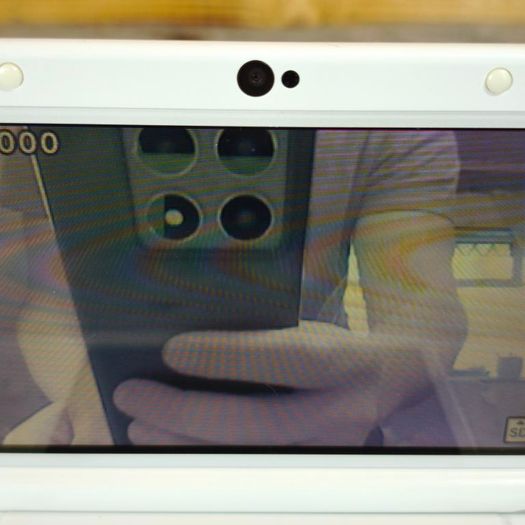 New Nintendo 3ds xl pearl white 64gb sd card hshop 1000s free games
