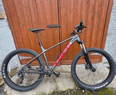trek roscoe 6
