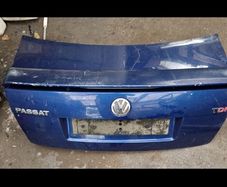 2002 PASSAT Tailgate/trunk/boot
