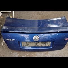2002 PASSAT Tailgate/trunk/boot