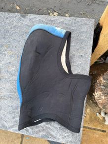 Scuba hoods