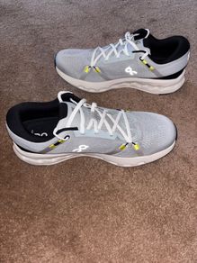 ON Cloudsurfer 2 Trainers