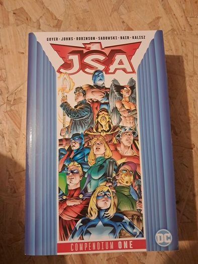 Graphic novel - JSA compendium 1
