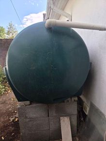 oil / water tank.