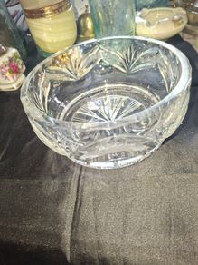 Beautiful Crystal Glass Sweet or Sugar Bowl, Postage Available