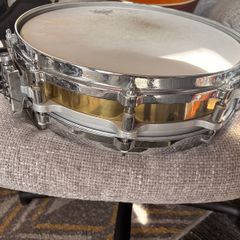 Pearl Free floating Piccolo Snare