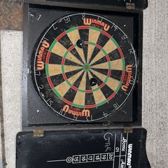 Dart board