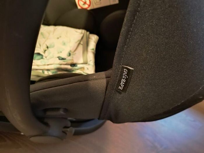 Baby car seat