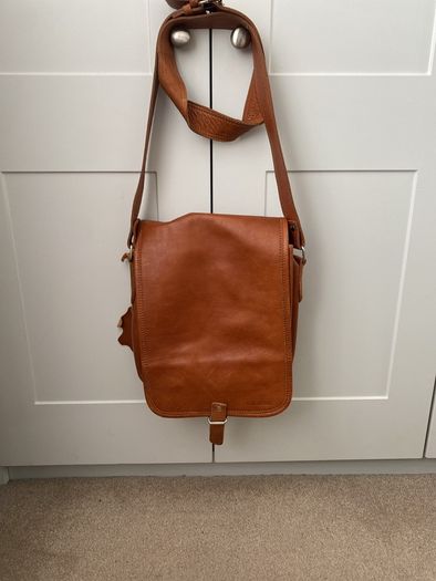 Leather Shoulder Bag unisex