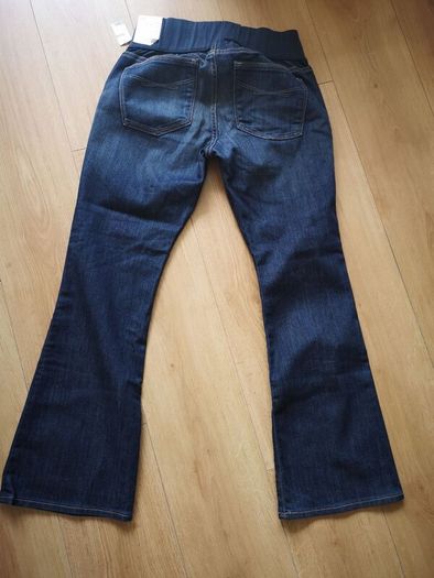 GAP Maternity jeans S/M brand new with tags