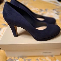 Clarks Kendra Navy Suede Heels Price Includes Postage Cost