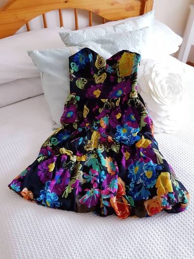 River Island Mini Dress - Size 6