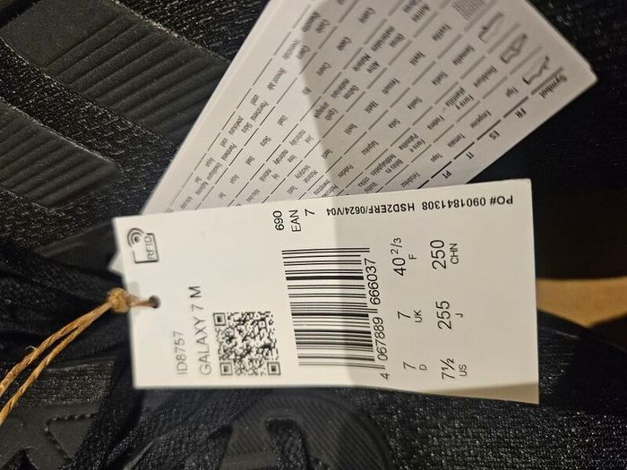 Adidas Galaxy size 7 Runners