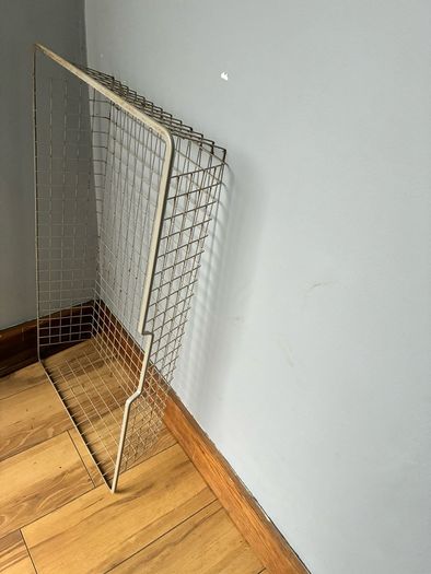 Wire basket storage