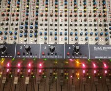 DAV BG2 - 4 Channel Mic Pre