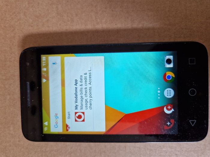 Vodafone Mobile Phone VFD 300, 4GB, in very good condition